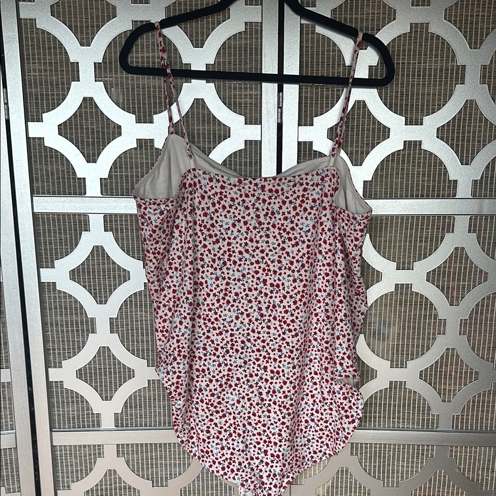 Old Navy Red and White Asymmetrical Ruffled Bodysuit - Picture 4 of 7